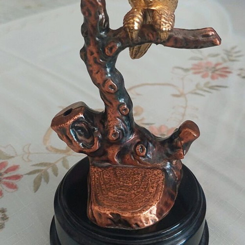 Decorative lighter like new with glowing eyes and sound
