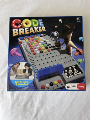 Code Breaker board game like new