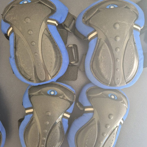Protection set for bicycle and scooter size XXS like new