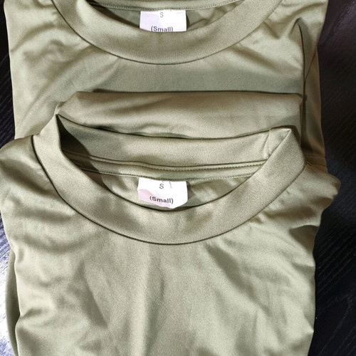 Set of 2 ES NoS T-shirts new