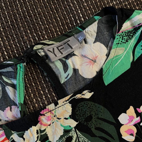 Black floral blouse with tropical print, like new, size XL