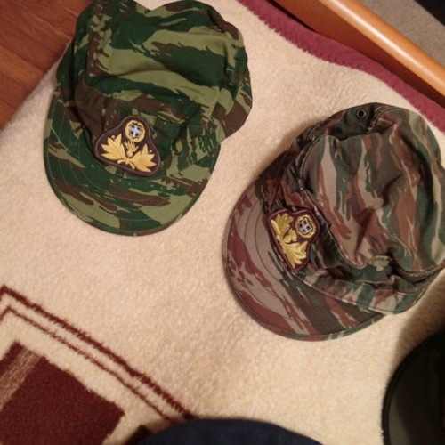 Military hats used, pilikio, berets, jockey caps and gloves