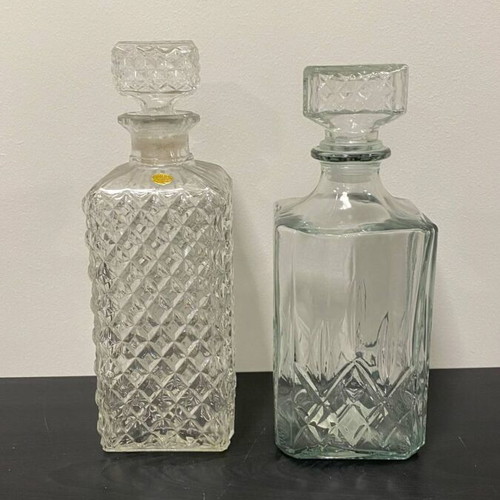 Decanters like new, set of 2