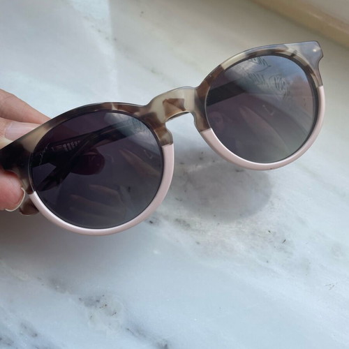 Sunglasses like new