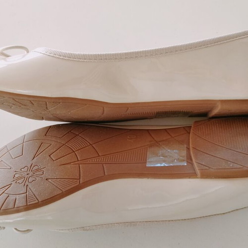 Sweet Shoes beige patent leather ballerinas, size 40