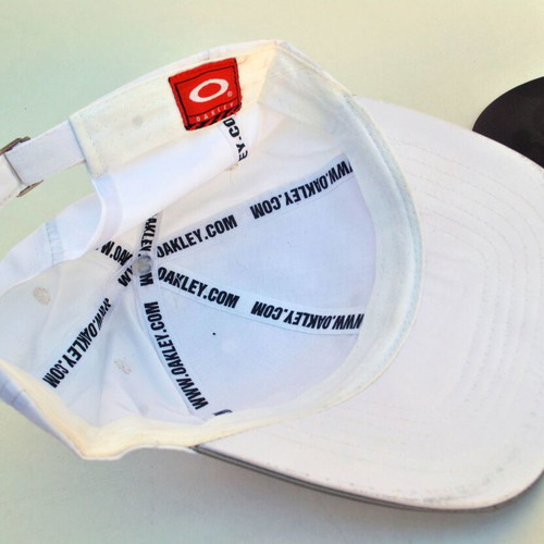 Oakley white unisex hat new with tags