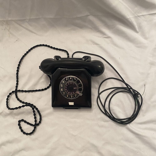 Vintage RFD Telephone from East Germany 1966 like new, bakelite