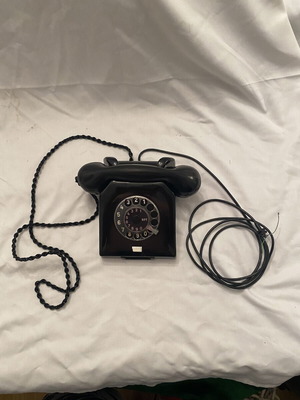Vintage RFD Telephone from East Germany 1966 like new, bakelite