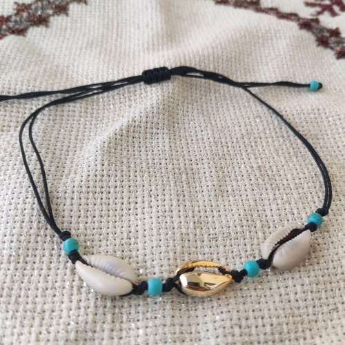 Handmade anklet new with shells