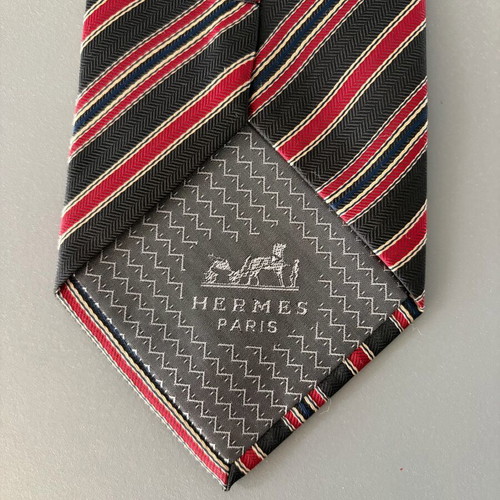 Hermes silk tie handmade like new, black and red