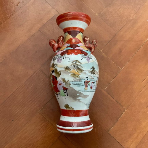 Satsuma Kutani vase with Foo dogs, almost like new, height 24 cm