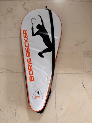 Tennis racket like new for adult with grip tape replacement needed