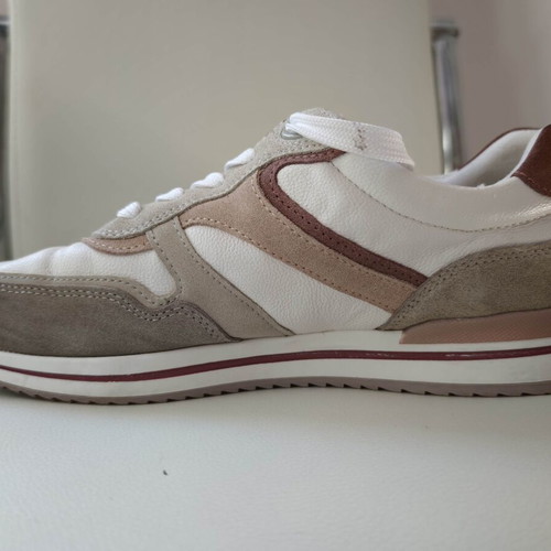 Medicus leather sneakers, size 40, 26cm insole, white with beige and pink suede accents