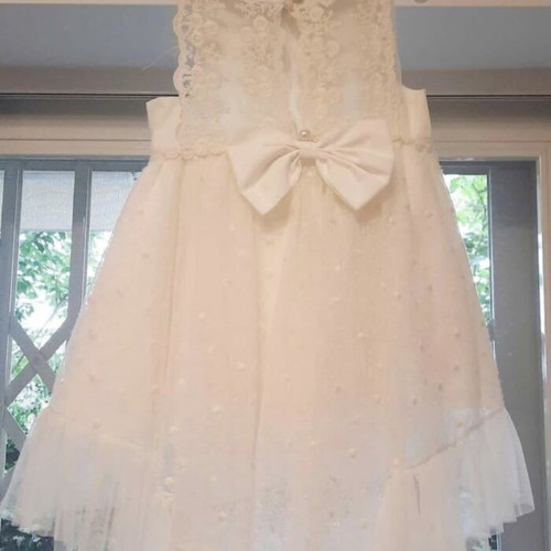 Baptism dress like new, size 2 with train and embroidered back