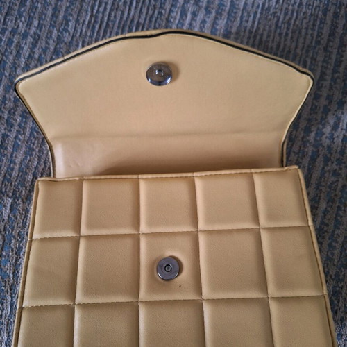 Shoulder bag spring new, pale yellow