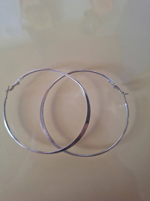 Earrings pack of 3 like new, silver, gold, burgundy with gold details