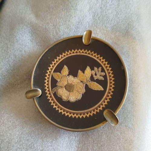Vintage decorative ashtrays used, set of 3 pieces