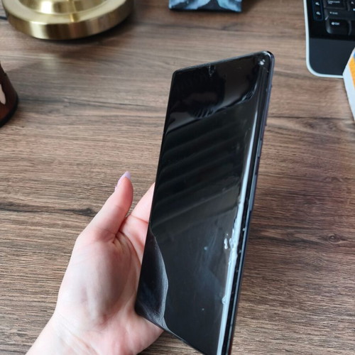 Google Pixel 6 Pro used with broken motherboard and cracked screen