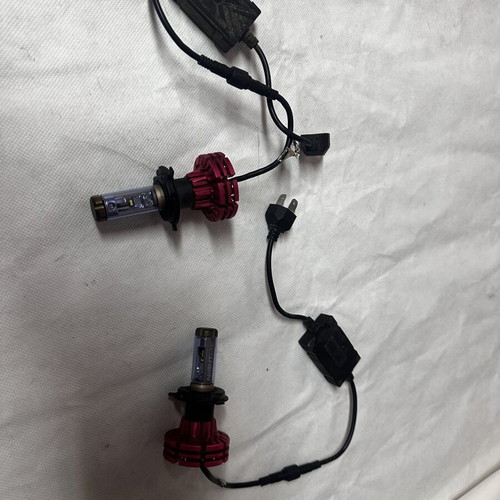 H4 Xenon Kit 8000K used car bulbs with partial function