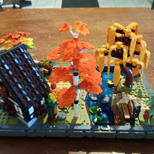 Lego Autumn Cottage Garden used, detailed fall landscape set