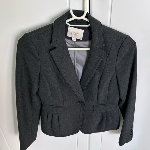 Ann Taylor women's jacket gray like new, slim fit