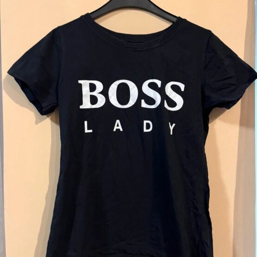 Boss Lady black t-shirt like new, size M