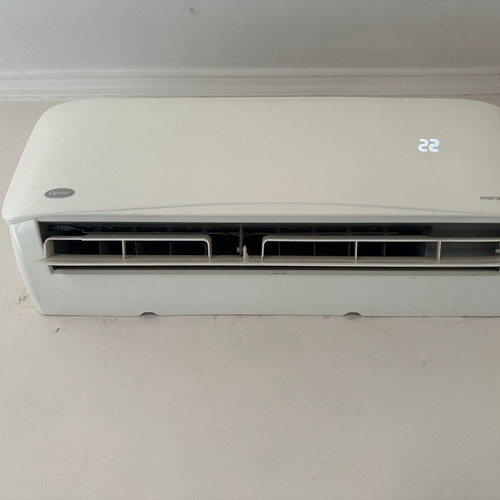 Carrier Coastal Plus Air Conditioner 9,000 BTU Inverter R32 Wi-Fi like new