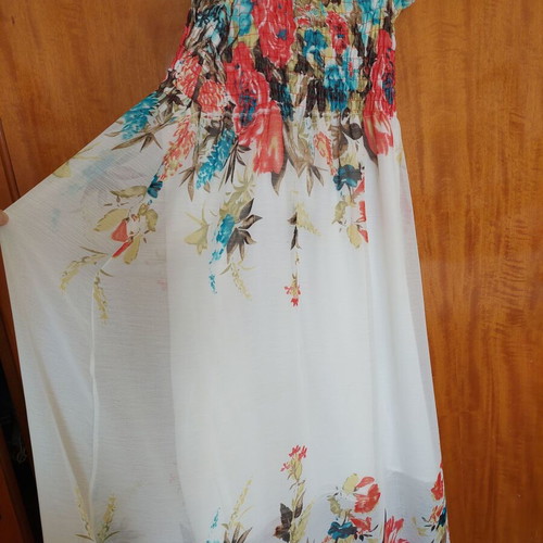 Pink Shadow floral dress like new, one size, white and colorful