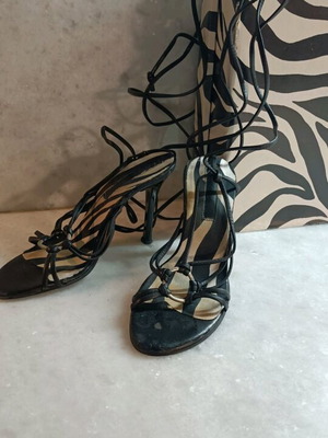 Donna di Gio black sandals used with laces, stiletto heel 10cm size 37-38