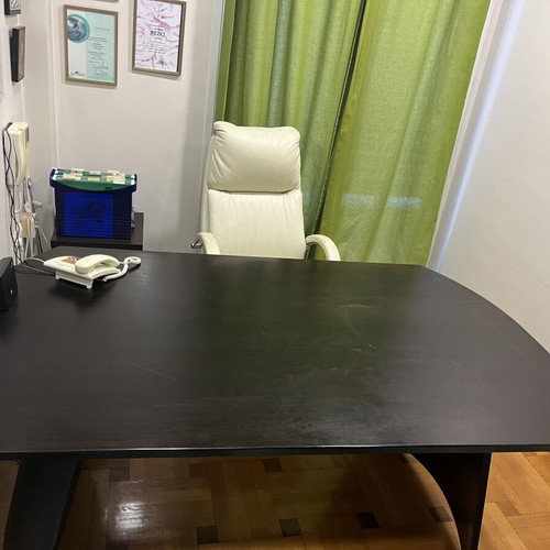 Executive desk wenge wood like new 170x100 cm