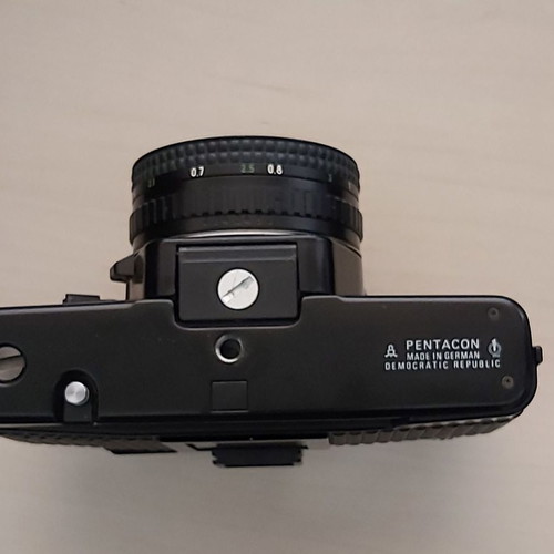 Praktica B200 ηλεκτρονική φωτογραφική μηχανή 35mm με φακό Pentacon 50mm MC μεταχειρισμένη