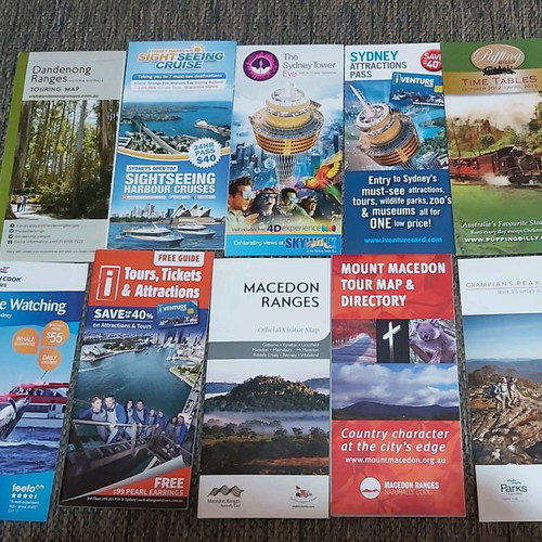 Australia 43 Travel Guide Leaflets like new