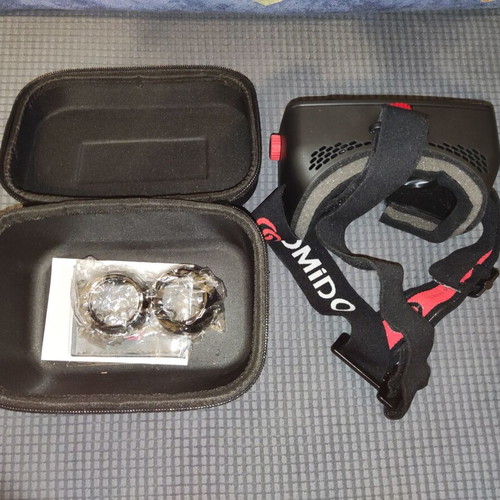 Homido VR 1 Headset used with lenses for myopia and hypermetropia