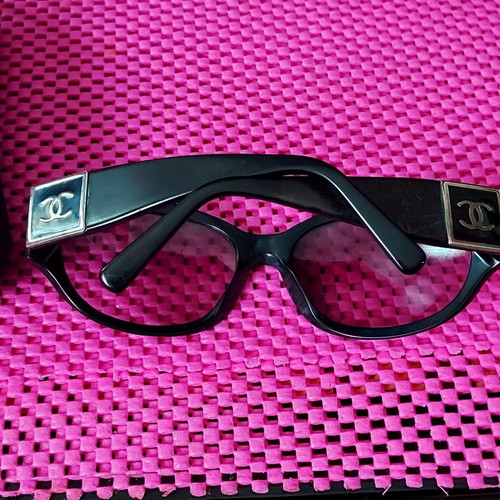 Chanel women's sunglasses used, black