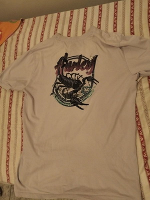 Hurley T-shirt, size Large (fits XL), purple