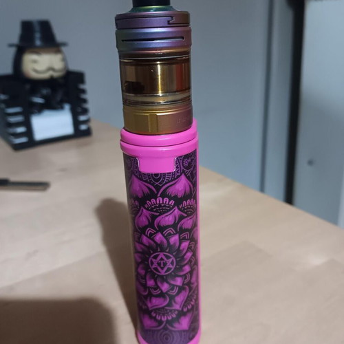 The Lema electronic cigarette with Innokin 4 ml atomizer like new, rare color with leather