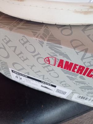Americanino sneakers size 42 white like new