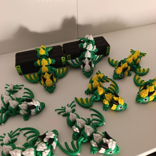 Flexi Dragon 3D Printed Keychains in 2 Colors, New