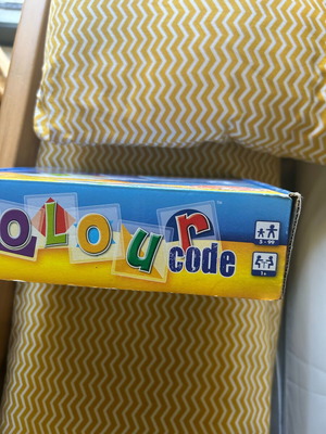 Colour Code board game new