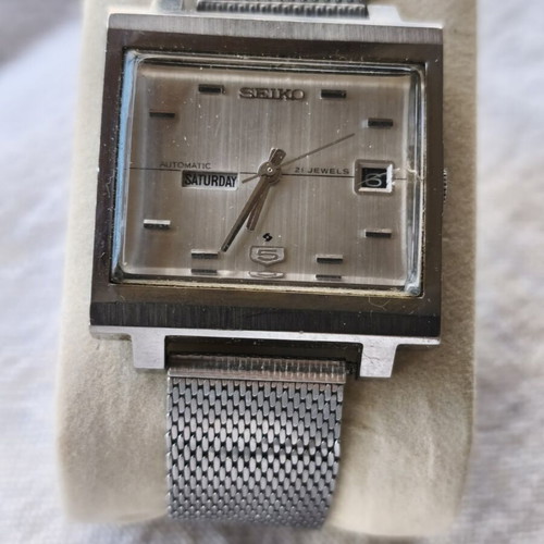 Seiko wristwatch like new, men's
