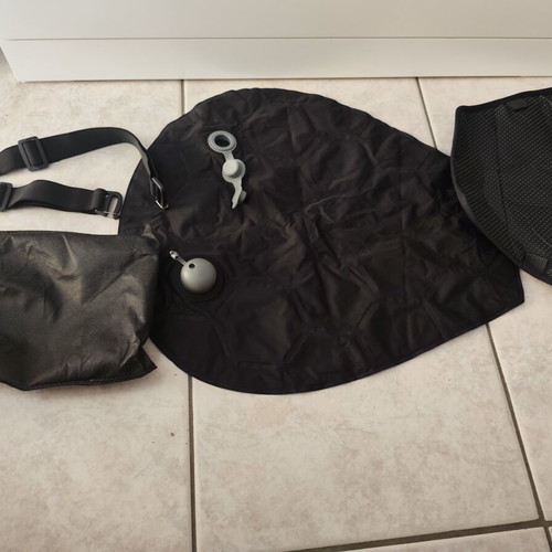 Anatomical Bicycle Saddle Cushion new with valve and water feature