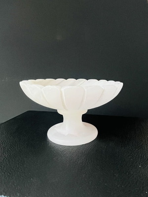 Vintage Italian Pedestal Bowl made of Genuine Pink Alabaster, hand-carved, used