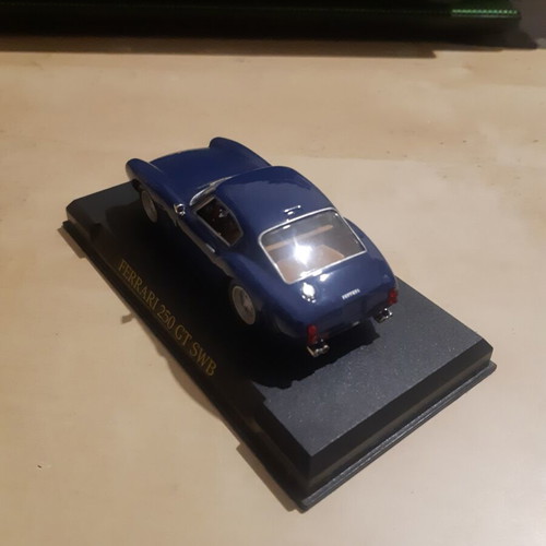 Classic car set with Ferrari 250 GT SWB, Ferrari 330 GTS, Ferrari 330 P4, Jaguar E-Type