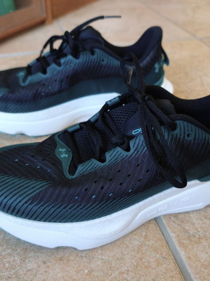 Under Armour Infinite Pro HovR παπούτσια νούμερο 44 καινούργια άσπρα τιρκουάζ