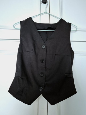 Black summer vest size small, like new