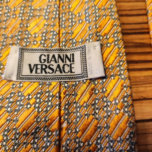 Gianni Versace 100% silk tie like new, yellow with blue details