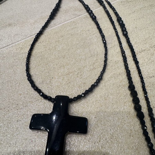 Vintage necklace cross made of obsidian like new, 1.5 m length