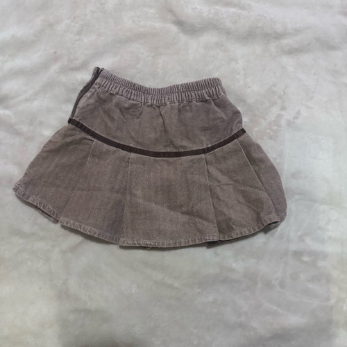 Disney T-shirt and H&M skirt set like new for girls 5-6 years