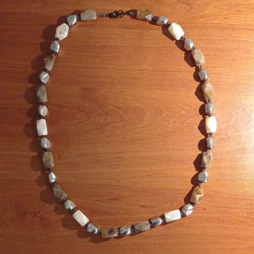 Long necklace like new
