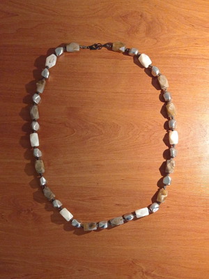Long necklace like new